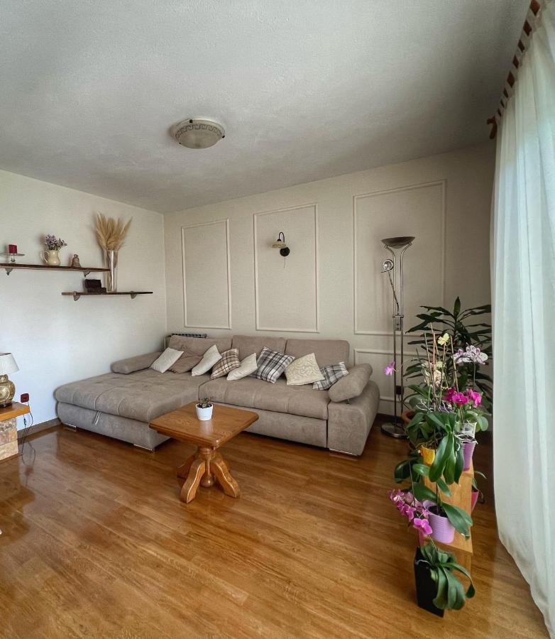 Apartmani Mia Palit Экстерьер фото