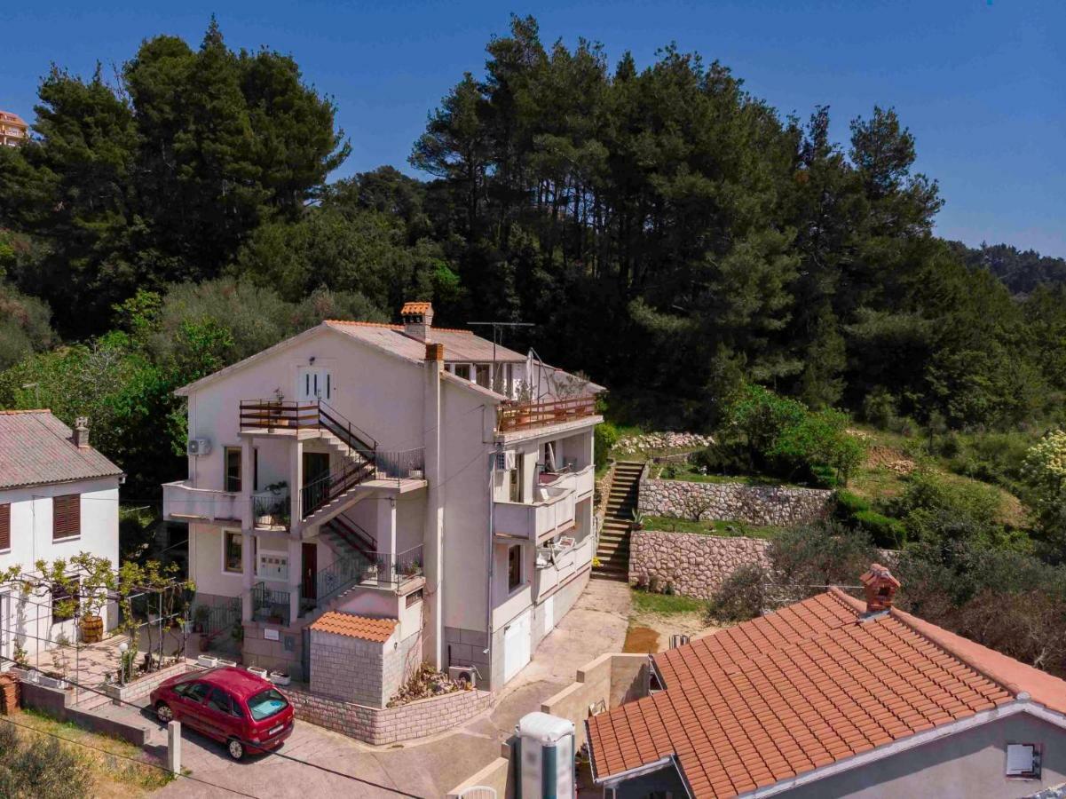 Apartmani Mia Palit Экстерьер фото
